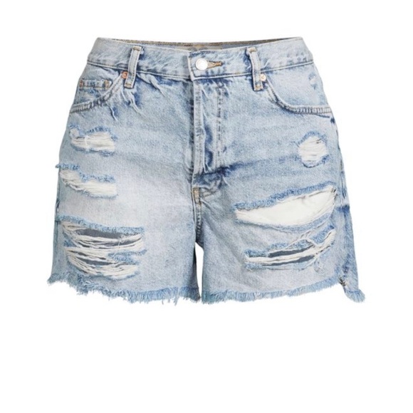 NEW FREE PEOPLE- Maggie Distressed Denim Shorts - Picture 2 of 8